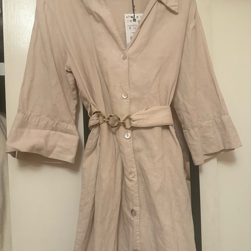 Chic Beige Button-Up Dress with Belt